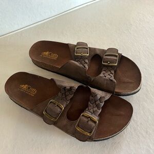 CLIFFS by White Mountain Leather Sandals - Ladies Size 11